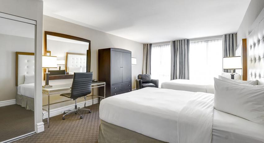 Studio  1 ½ 2 Queen